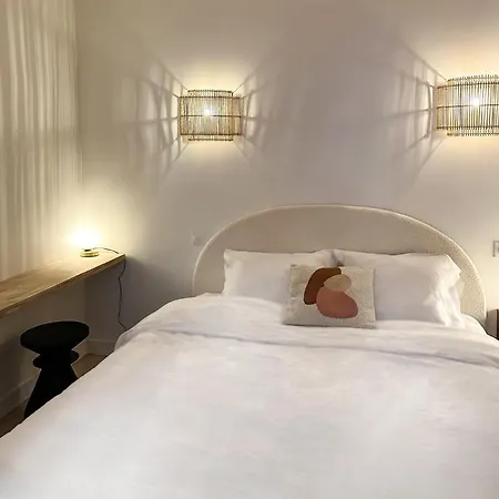 Canettes Deluxe Apartment Parijs Buitenkant foto